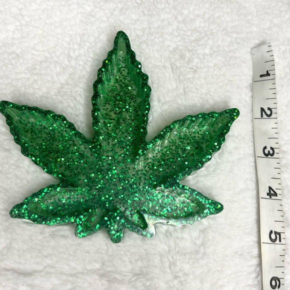 Handmade 420 Green Glitter Resin Ashtray Bud Tray Change Jewelry Pot Gift - Picture 8 of 8